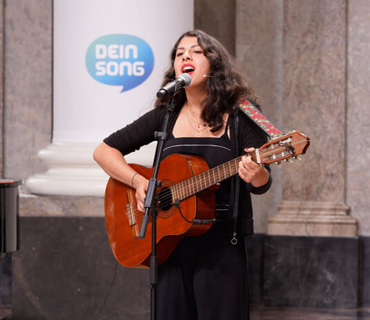 Erfurter Songwriterin im Finale von „Dein Song“