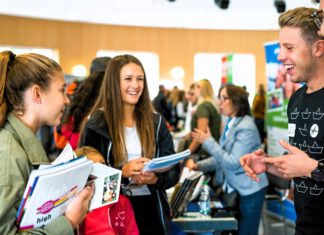 Aus der Kälte in die Ferne wünschen