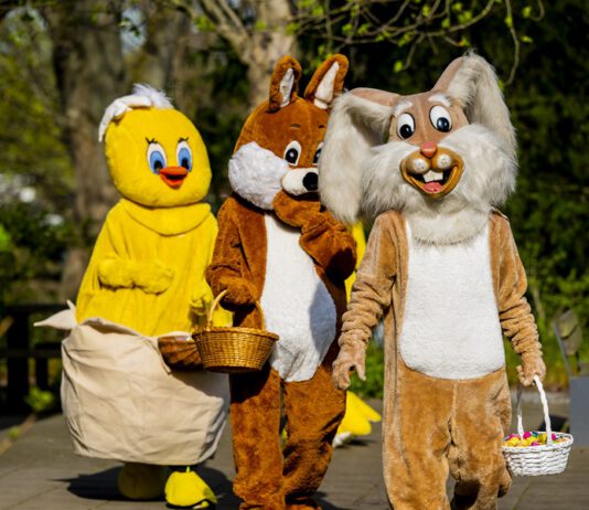 Günter Kastenfrosch, Fidi und das KiKAninchen feiern Ostersonntag im egapark