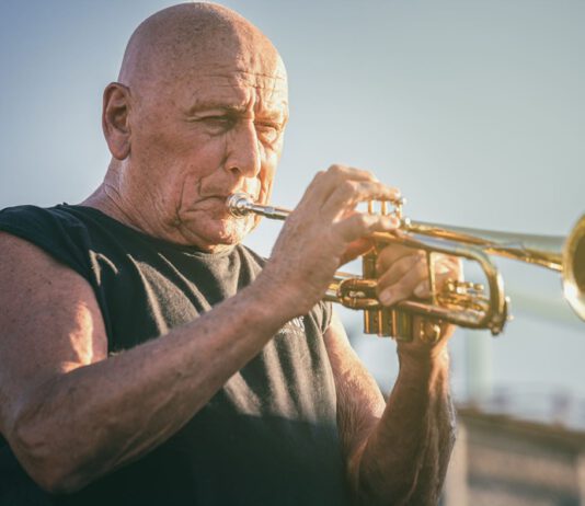 Jazz hinterm Eisernen Vorhang: Laco Deczi und Band