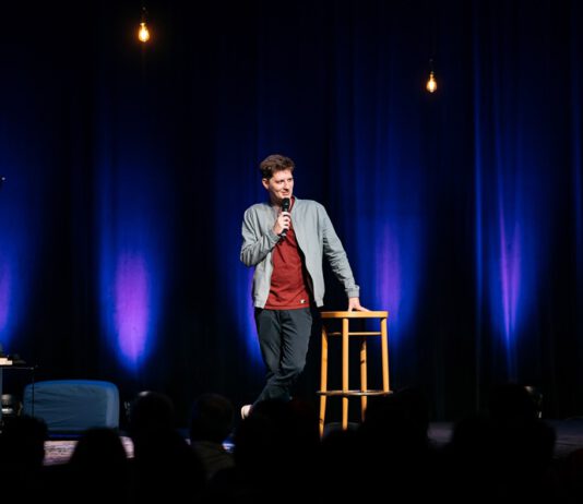 Stand-up-Comedy Herbstnacht: Lachen garantiert!